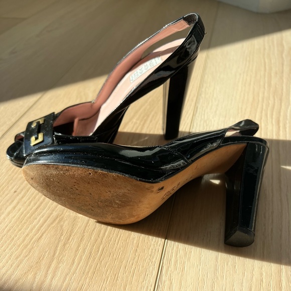 Isaac‎ Mizrahi Black Patent Leather Slingbacks Made In Italy Pumps peep toe 7.5 - Picture 2 of 2